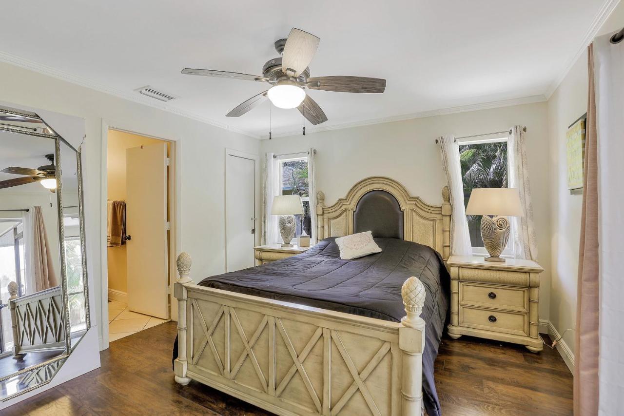 Florida House Villa เนเปิลส์ ภายนอก รูปภาพ