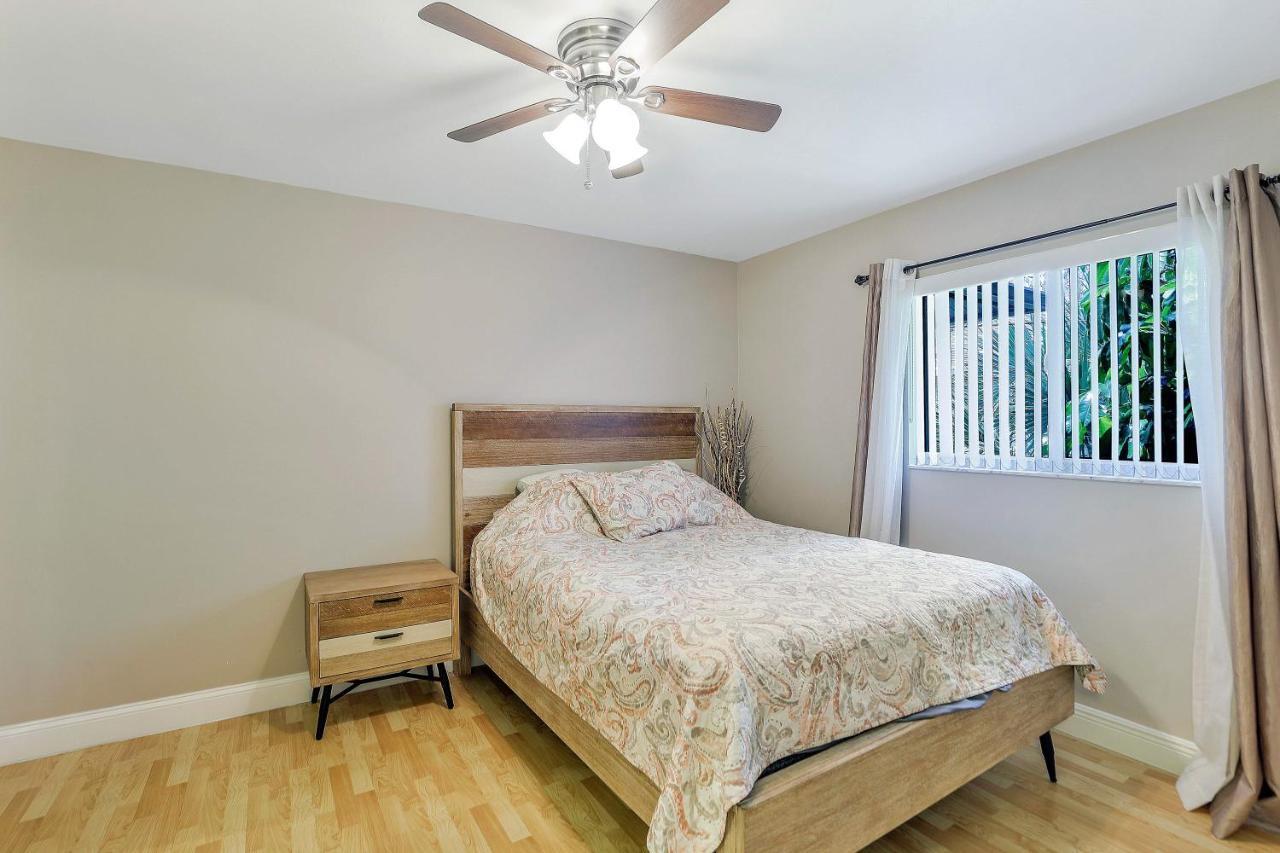Florida House Villa เนเปิลส์ ภายนอก รูปภาพ